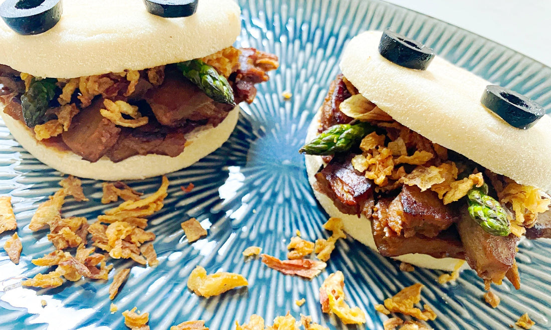 ARLEY'S BEEF PIECES HOISIN MONSTER BUNS